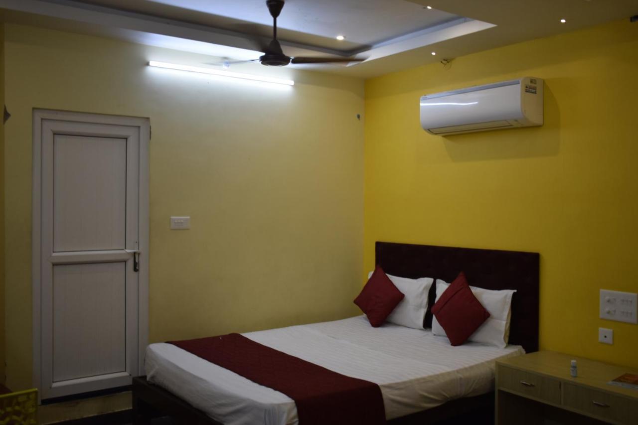 Wind Chimes Hotel Kuilapalayam Екстериор снимка