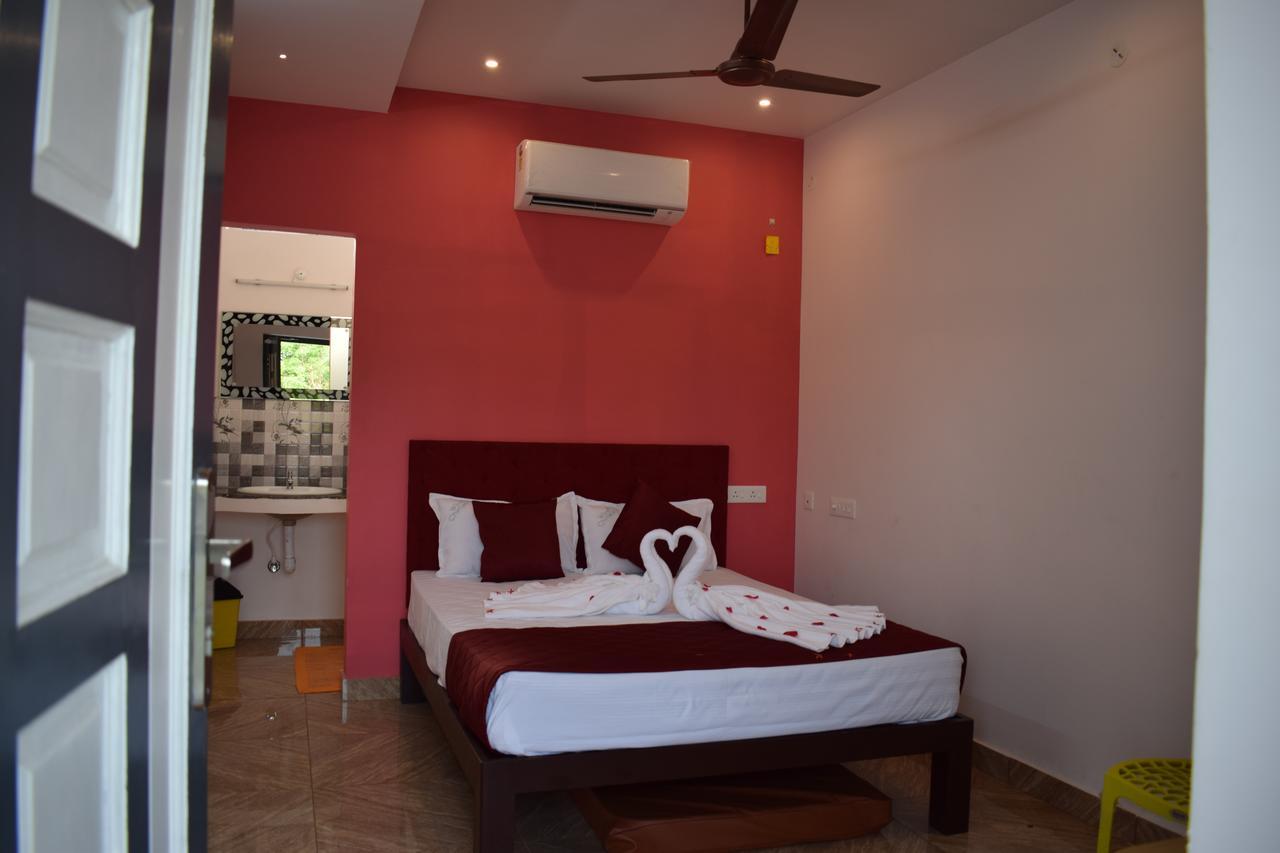 Wind Chimes Hotel Kuilapalayam Екстериор снимка